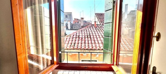 Studio in Venice, Italy No. 37252 43