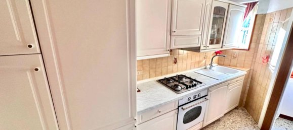 Studio in Venice, Italy No. 37252 52