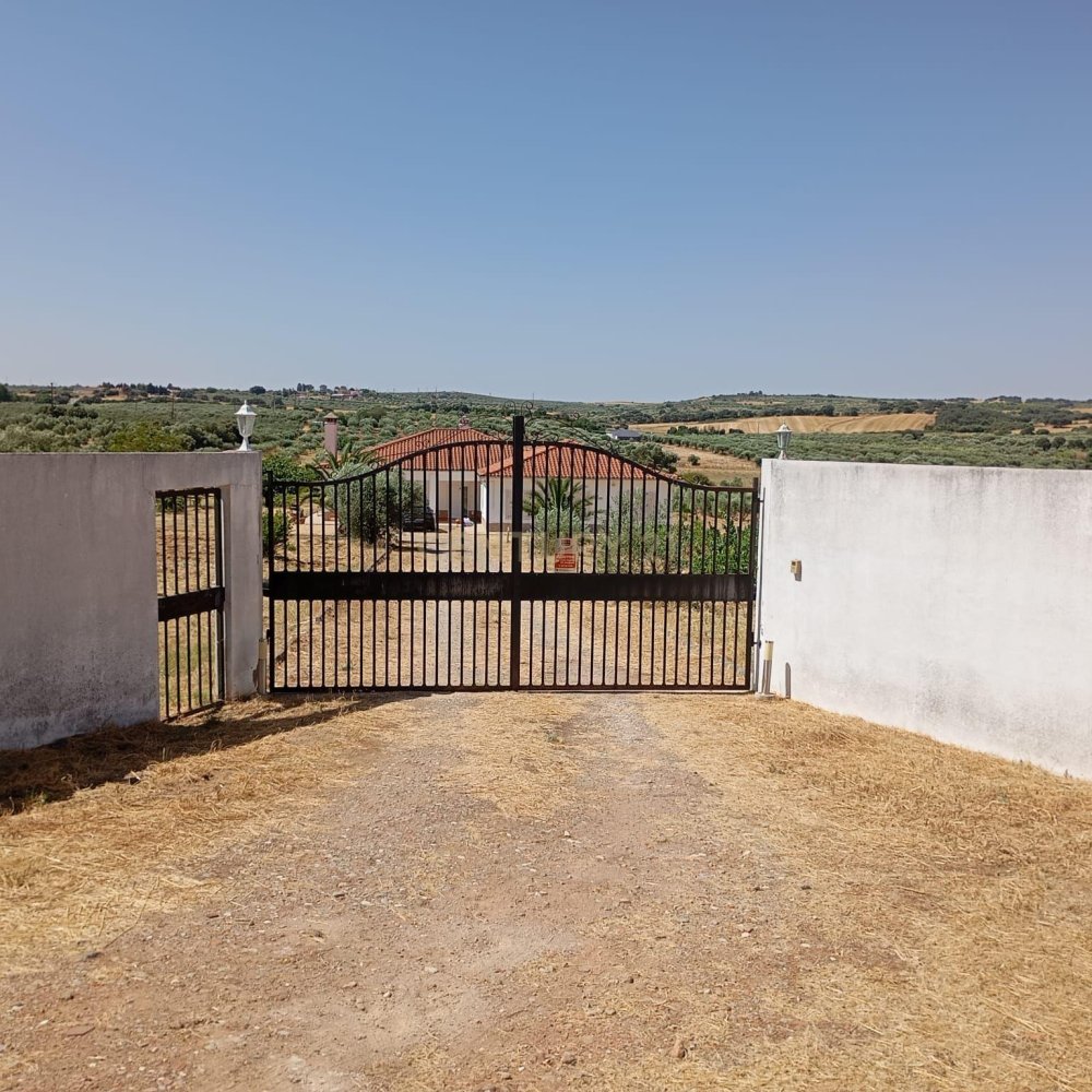 5 bedrooms House in Campo Maior, Portugal No. 230240