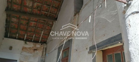2 bedrooms House in Silvalde, Portugal No. 64386 3