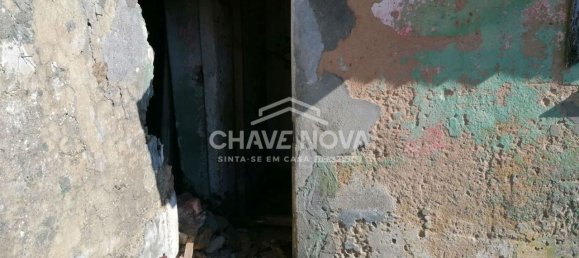 2 bedrooms House in Silvalde, Portugal No. 64386 17