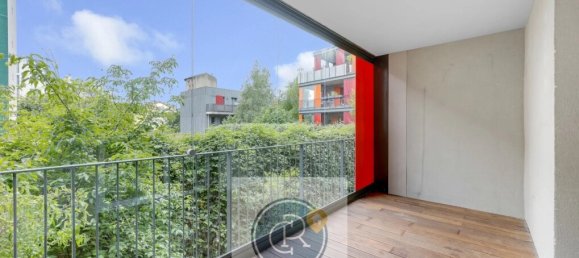 1 bedroom Apartment in Romainville, France No. 317964 2