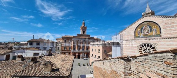 2 bedrooms Apartment in Foligno, Italy No. 141738 20