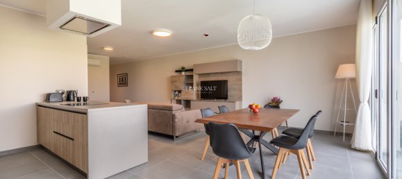 Квартира с 3 спальнями в Сент-Джулианс, Мальта № 4360 4