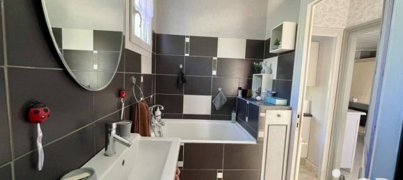 2 bedrooms House in Pelussin, France No. 355548 16