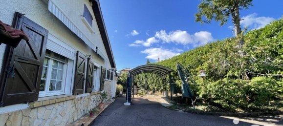 2 bedrooms House in Pelussin, France No. 355548 2