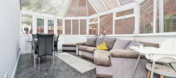 4 bedrooms Townhouse in Borehamwood, United Kingdom No. 6202 5