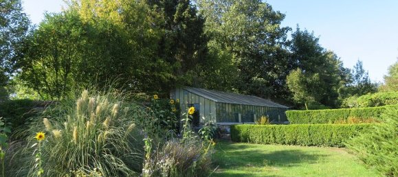 6 bedrooms House in Neuvilly, France No. 92413 12