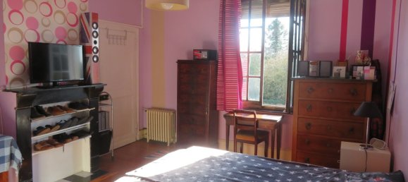 6 bedrooms House in Neuvilly, France No. 92413 9