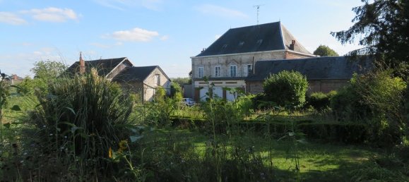 6 bedrooms House in Neuvilly, France No. 92413 15