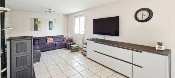 3 bedrooms House in Andolsheim, France No. 63905 3