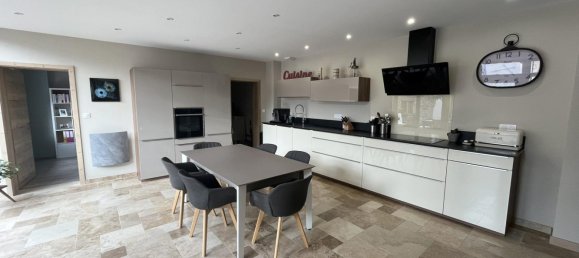 Дом с 6 спальнями в Атстат, Франция № 335473 8