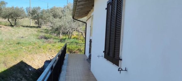 4 rooms Apartment in Lettomanoppello, Italy No. 251908 3