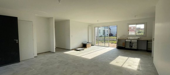 3 bedrooms House in Boigny-sur-Bionne, France No. 262505 3