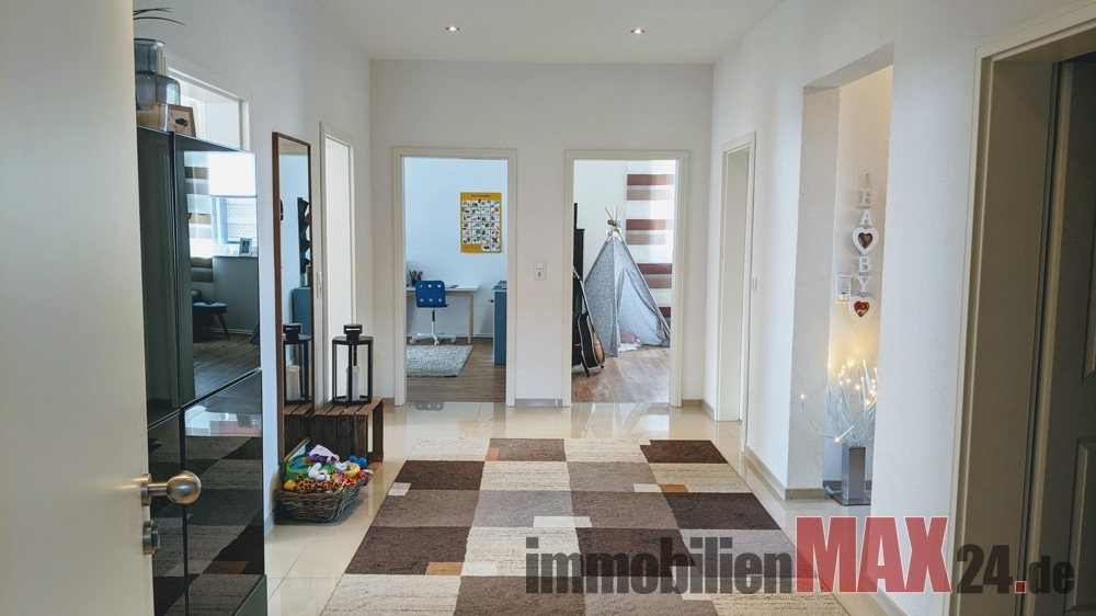 Квартира с 4 спальнями в Нинбург, Германия № 189443