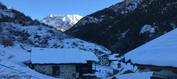 5-Zimmer Haus in Brusson, Italy, Nr. 29610 11