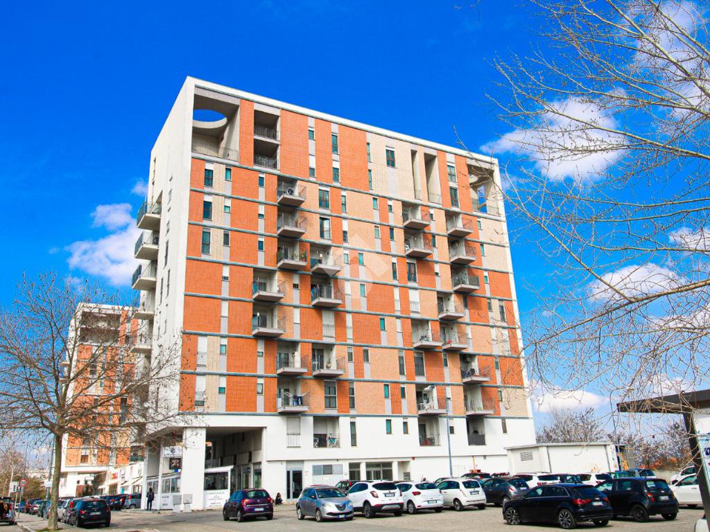 Apartamento de 2 dormitorios en Chieti, Italy No. 318059