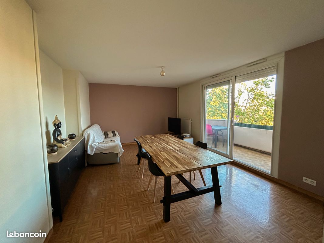 3 chambres Appartement à Bourg-en-Bresse, France No. 322398