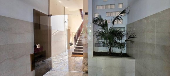 2 bedrooms Apartment in Milan, Italy No. 379104 2