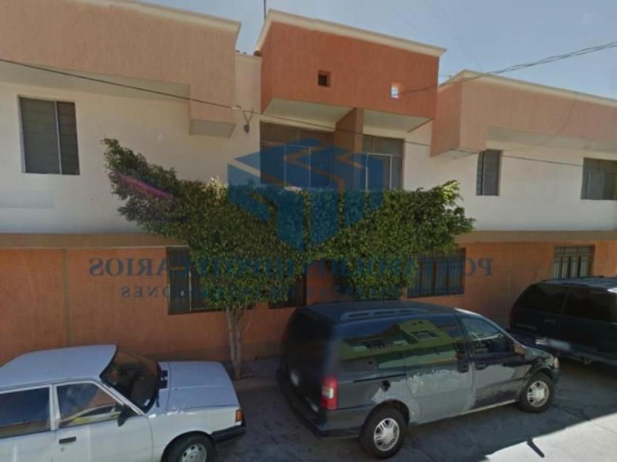 Casa de 7 dormitorios en Uriangato, Mexico No. 169071