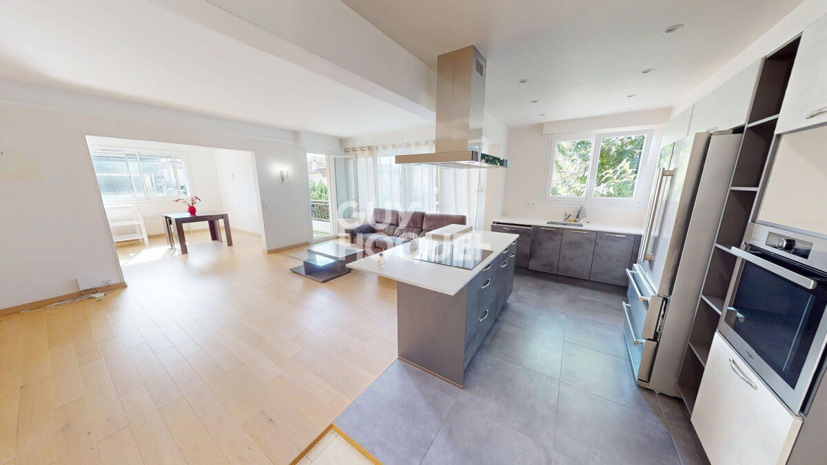 4 Schlafzimmer Haus in Bondy, France, Nr. 317960