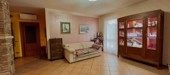 3 bedrooms Villa in Carpenedolo, Italy No. 308303 4