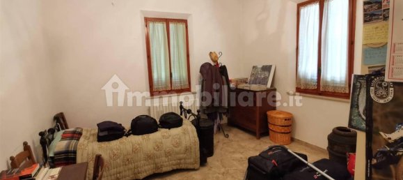 Apartamento de 2 dormitorios en Castiglione del Lago, Italy No. 169715 2
