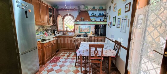 7 bedrooms Villa in Trevignano Romano, Italy No. 252023 10