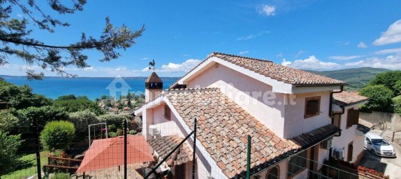 7 bedrooms Villa in Trevignano Romano, Italy No. 252023 4