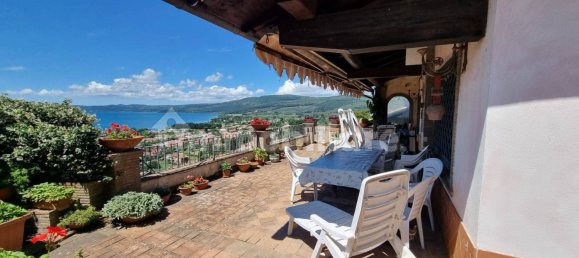 7 bedrooms Villa in Trevignano Romano, Italy No. 252023 6