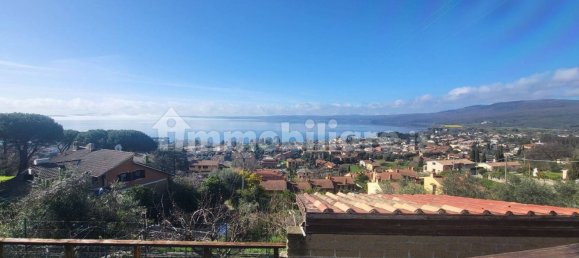 7 bedrooms Villa in Trevignano Romano, Italy No. 252023 2