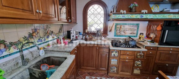 7 bedrooms Villa in Trevignano Romano, Italy No. 252023 11