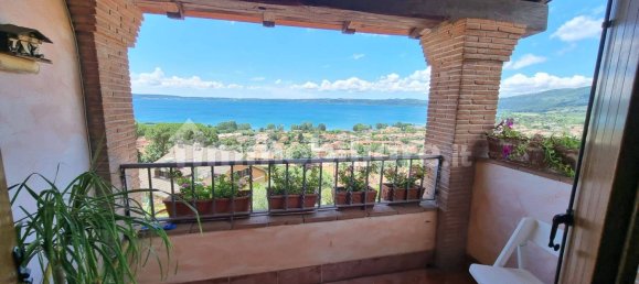 7 bedrooms Villa in Trevignano Romano, Italy No. 252023 13