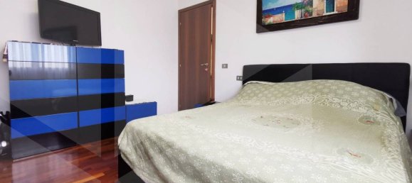 3 rooms Apartment in Vicenza, Italy No. 19255 9