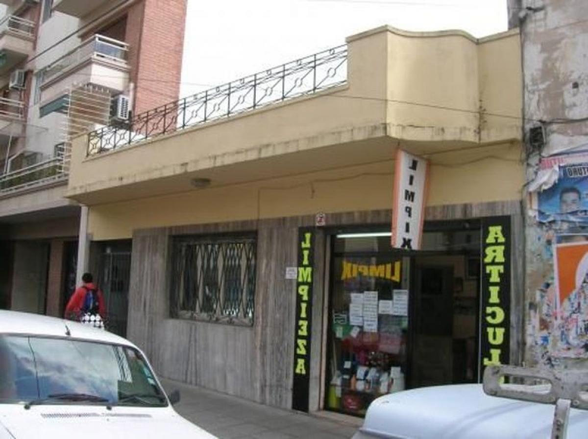 2 bedrooms House in General San Martin, Argentina No. 90649