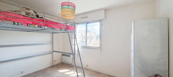 Apartamento de 3 dormitorios en Rueil-Malmaison, France No. 174016 12