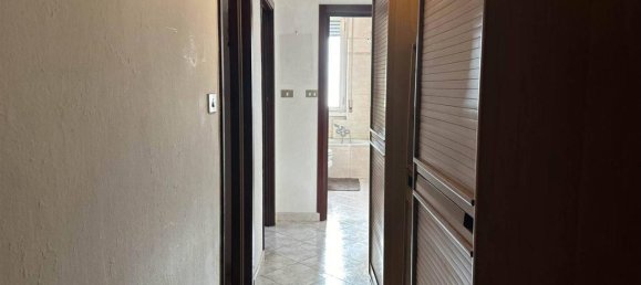 2غرفة شقة في Cinisello Balsamo, Italy رقم 30926 11