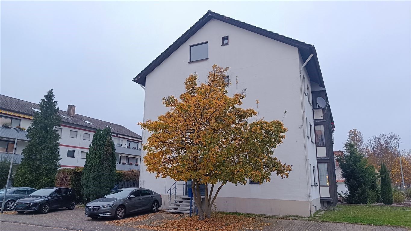 Apartamento de 4 habitaciónes en Karlsruhe, Germany No. 65772