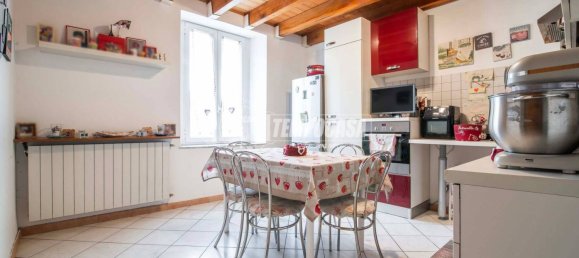 Apartamento de 2 dormitorios en Gorla Minore, Italy No. 266933 7