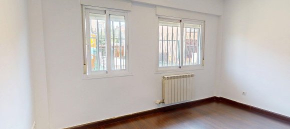 2 bedrooms Apartment in Zaragoza, Spain No. 147428 16