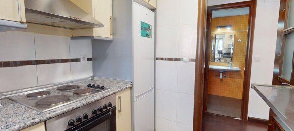 2 bedrooms Apartment in Zaragoza, Spain No. 147428 10