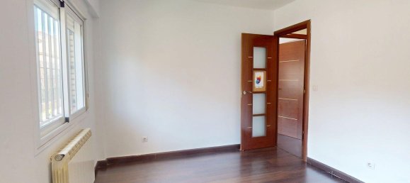 2 bedrooms Apartment in Zaragoza, Spain No. 147428 15