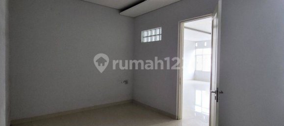 3 Schlafzimmer Haus in Gambir, Indonesia, Nr. 1752 22