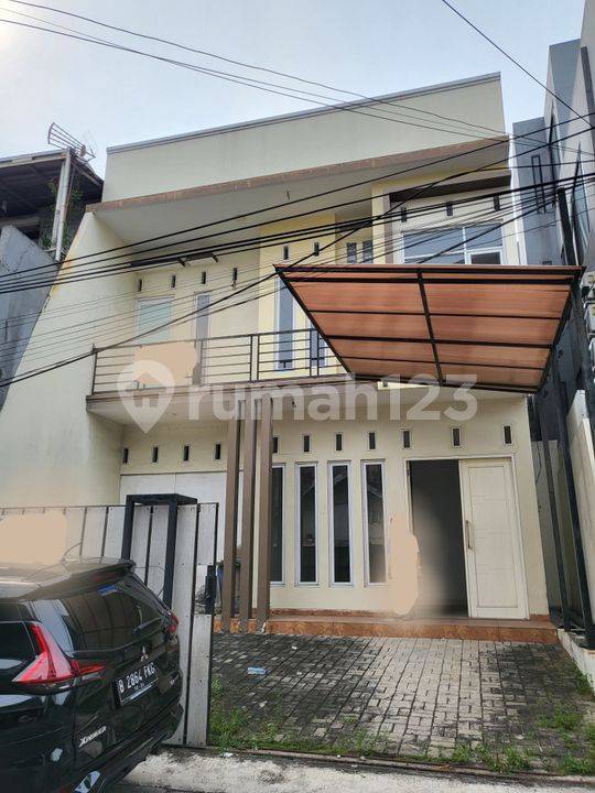 3 Schlafzimmer Haus in Gambir, Indonesia, Nr. 1752