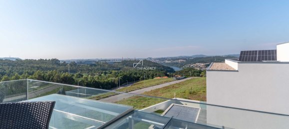 5 غرف نوم فيلا في Vila Nova de Gaia, Portugal رقم 105352 37