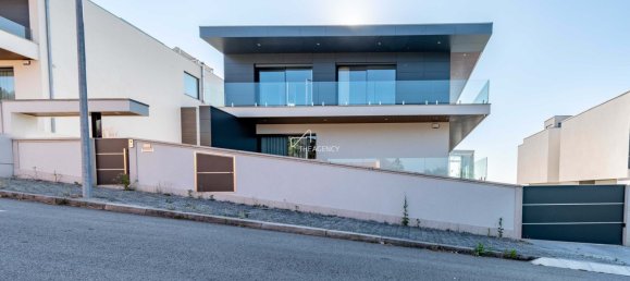 5 غرف نوم فيلا في Vila Nova de Gaia, Portugal رقم 105352 2