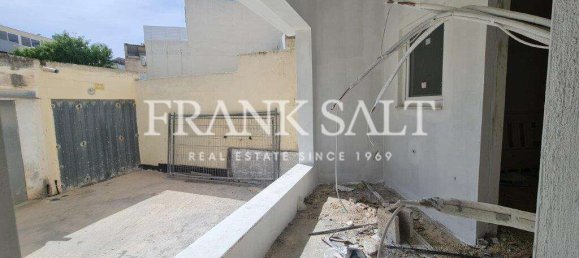 3 bedrooms Maisonette in Dingli, Malta No. 1771 4