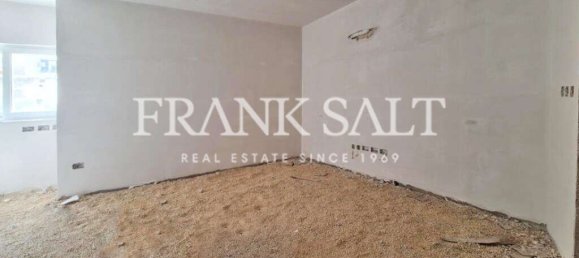 3 bedrooms Maisonette in Dingli, Malta No. 1771 5