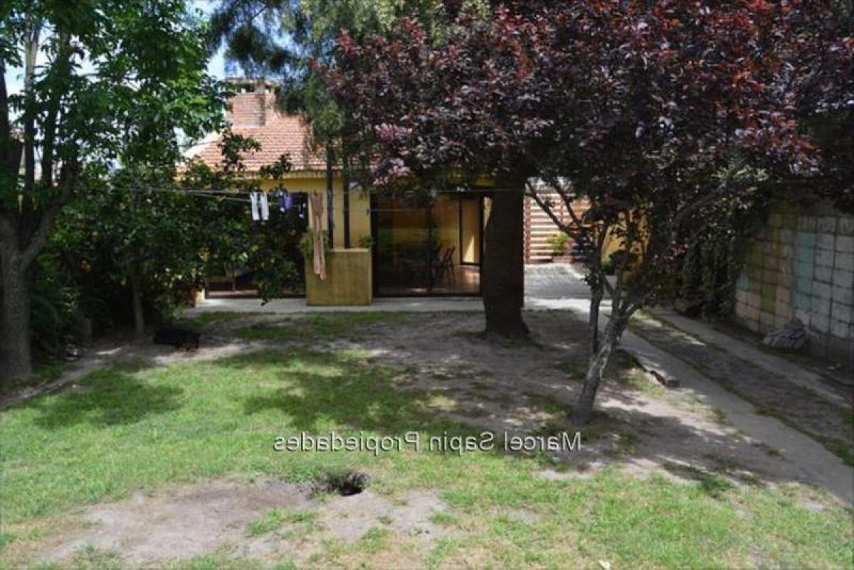 Дом с 3 спальнями в Монтевидео, Уругвай № 7937