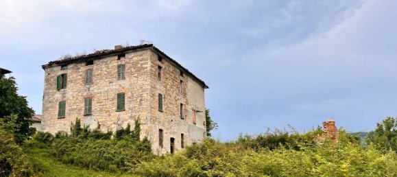 6 rooms House in Morfasso, Italy No. 152924 9